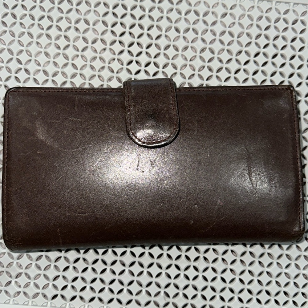 Coach vintage leather kiss lock wallet